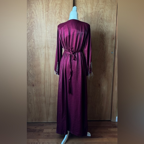 Red Dress - Picture 10 of 11